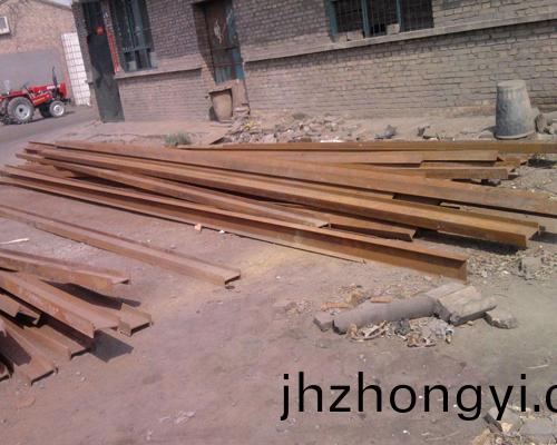 廢(fei)舊(jiu)鋼材迴收